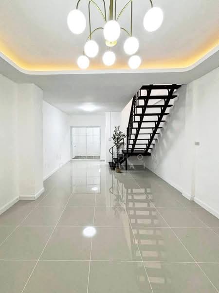 Sinthawee Ngam Charoen, Bangkok, Soi Ananmai Ngam Charoen, Tha Kham, Bang Khun Thian, Bangkok, 2 Bedrooms, 100 sqm, Townhouse For Sale, by Nisachon Angsuchaikit, 500225309 - DDproperty.com