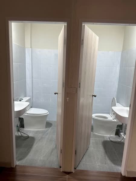 ให้เช่า - ให้เช่าทาวน์โฮม 3 ชั้น หมู่บ้านไพโรจน์ (SPSAD3915), กรุงเทพ