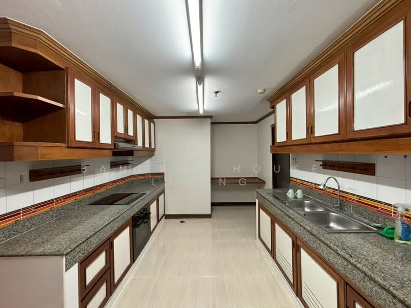 Fifty Fifth Tower, Bangkok, 84 Soi Sukhumvit 55, Sukhumvit Road, Khlong Tan Nua, Watthana, Bangkok, 3 Bedrooms, 275 sqm, Condo For Rent, by Bangkok House Living, 500225361 - DDproperty.com