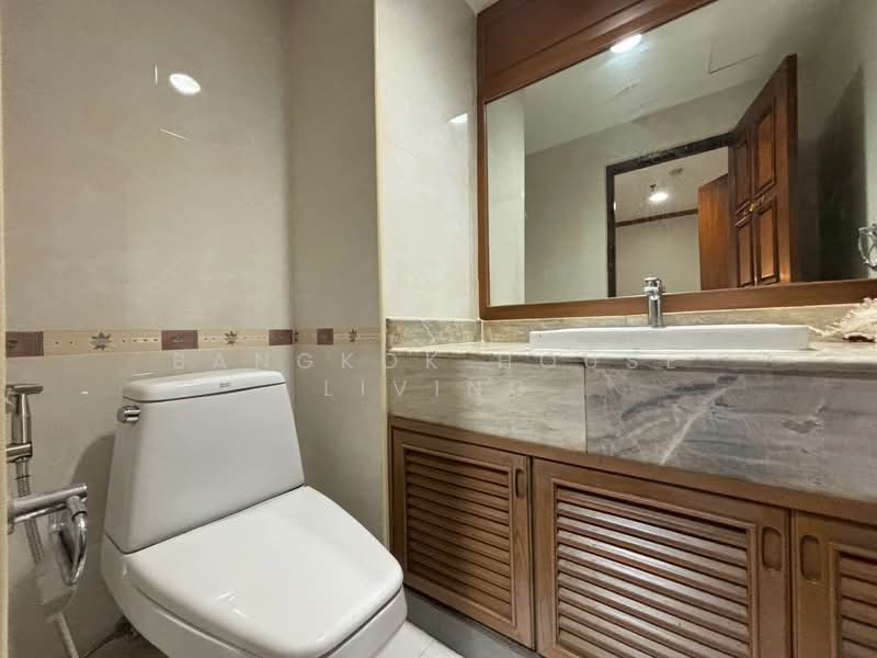 Fifty Fifth Tower, Bangkok, 84 Soi Sukhumvit 55, Sukhumvit Road, Khlong Tan Nua, Watthana, Bangkok, 3 Bedrooms, 275 sqm, Condo For Rent, by Bangkok House Living, 500225361 - DDproperty.com