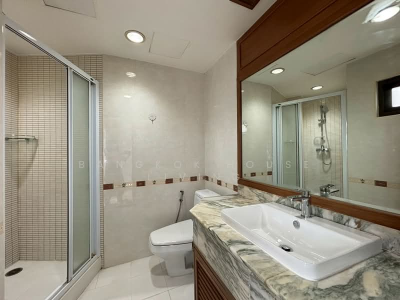 Fifty Fifth Tower : ฟิฟตี้ฟิฟท์ ทาวเวอร์, กรุงเทพ, 84 ซอยสุขุมวิท 55 ถนนสุขุมวิท, คลองตันเหนือ, วัฒนา, กรุงเทพ, 275 ตร.ม., คอนโด ให้เช่า, โดย Bangkok House Living, 500225361 - DDproperty.com