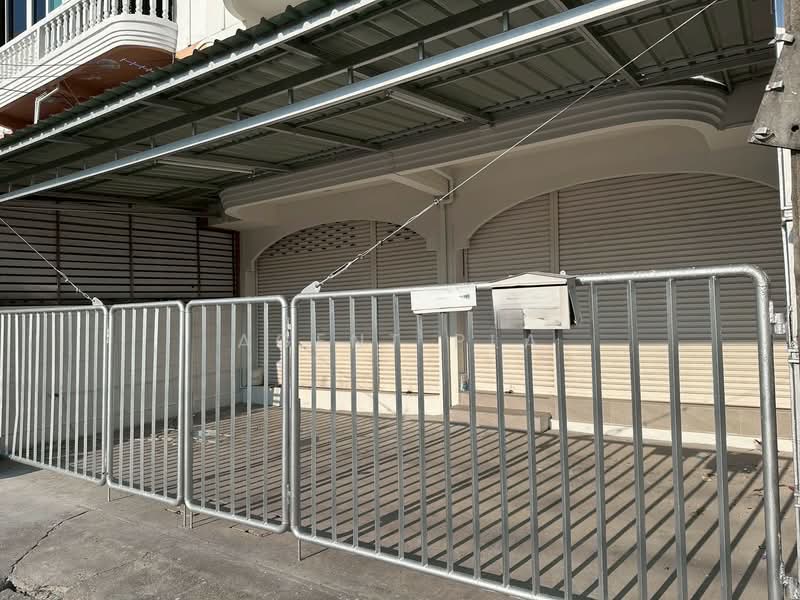 For Sale - For Sale 3-Story Townhome in Pairoj Village (SPSAD3915), Bangkok