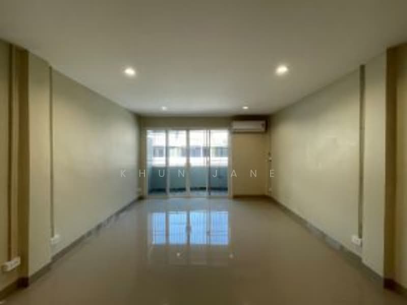 Townhouse for rent near BTS Bang Chak (SPSJP251), Bangkok, สุขุมวิท 93, Bang Chak, Phra Khanong, Bangkok, 2 Bedrooms, 509 sqm, Townhouse For Rent, by Khun Jane, 500225387 - DDproperty.com