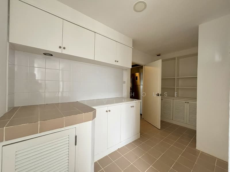 Fifty Fifth Tower, Bangkok, 84 Soi Sukhumvit 55, Sukhumvit Road, Khlong Tan Nua, Watthana, Bangkok, 3 Bedrooms, 275 sqm, Condo For Rent, by Bangkok House Living, 500225391 - DDproperty.com