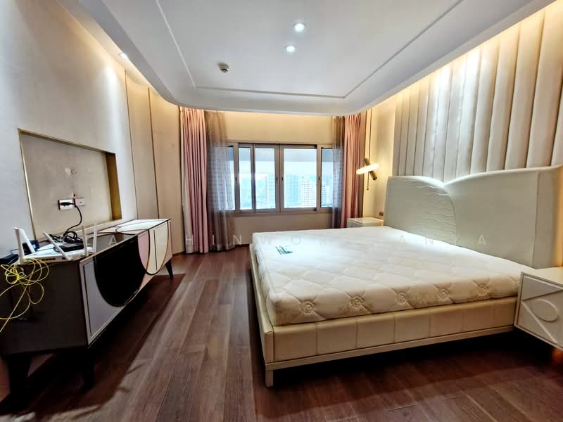 Le Raffine Sukhumvit 24, Bangkok, Soi Sukhumvit 24, Khong Tan, Khlong Toei, Bangkok, 3 Bedrooms, 371 sqm, Condo For Sale, by Kla Chinworapanya, 500225392 - DDproperty.com