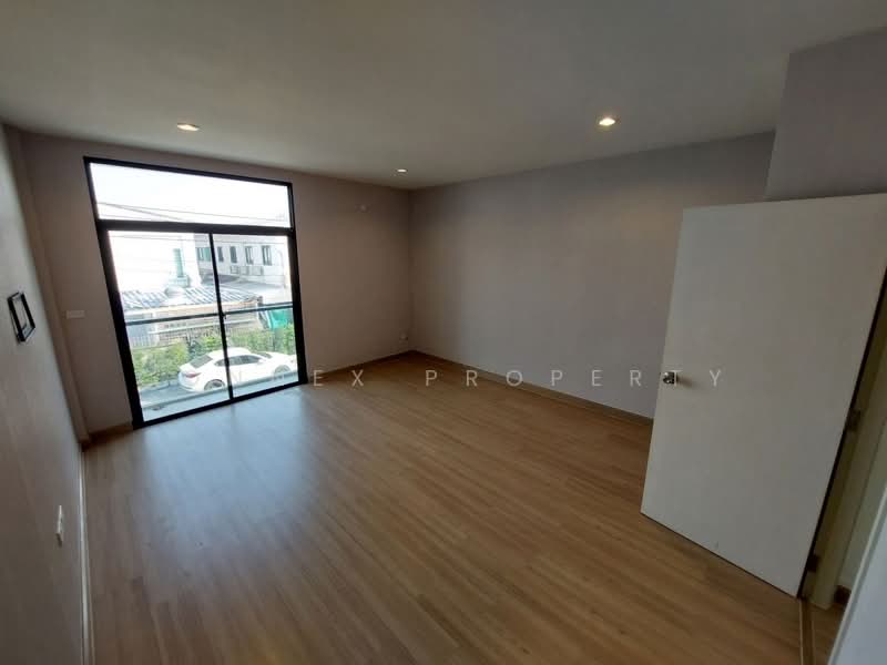 Merit Place Donmuang, Bangkok, Soi Thoet Rachan 1, Si Khan, Don Mueang, Bangkok, 2 Bedrooms, 136 sqm, Townhouse For Sale, by Connex Property, 500225393 - DDproperty.com