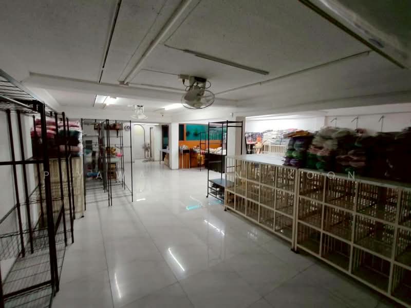 For Sale - Two adjoining 5-storey commercial buildings in Pratunam, Bangkok