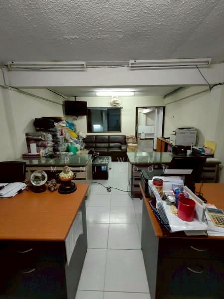 For Sale - Two adjoining 5-storey commercial buildings in Pratunam, Bangkok