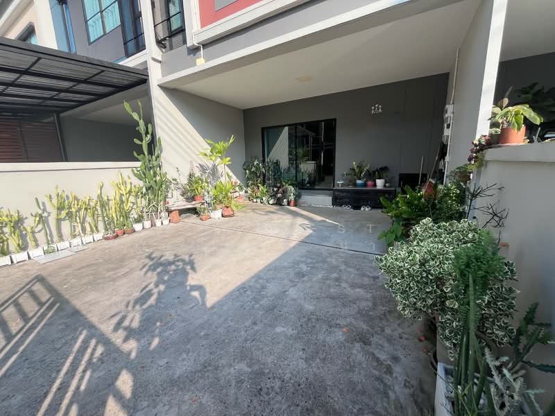 Siri Place Ratchapruek 346, Pathum Thani, Ratchaphruek Road, Bang Dua, Muang Pathum Thani, Pathum Thani, 4 Bedrooms, 133 sqm, Townhouse For Sale, by The Best Property นาเดีย, 500225406 - DDproperty.com