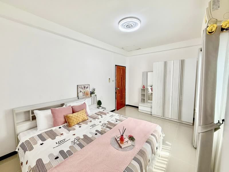 ขายบ้าน 3 ห้องนอน ในพัทยาตะวันออก, Chon Buri (Pattaya), Bang Lamung, Bang Lamung (Pattaya), Chon Buri (Pattaya), 3 Bedrooms, 136 sqm, Townhouse For Sale, by PLC real estate, 500225409 - DDproperty.com