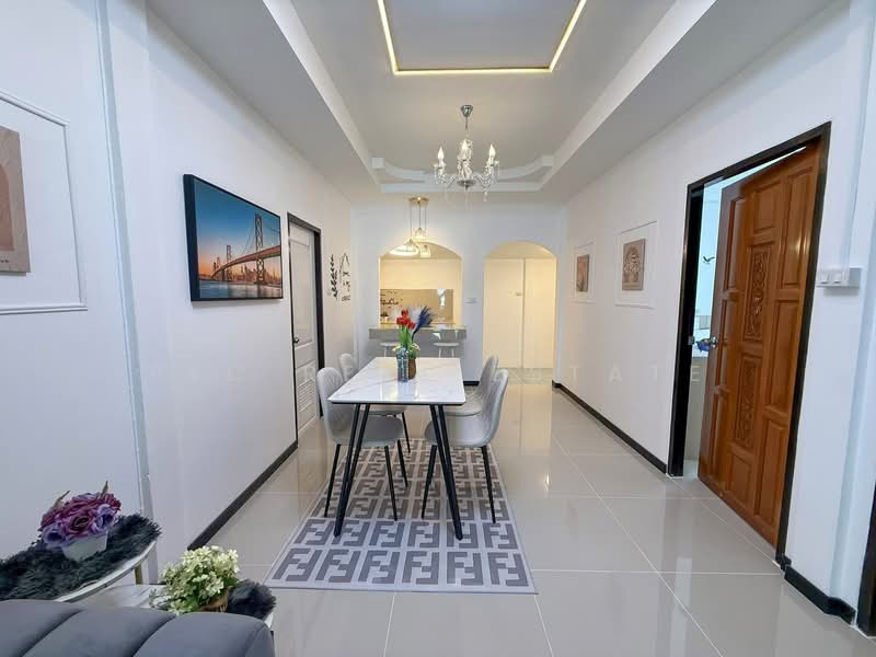 3 Bedroom House for Sale in East Pattaya, ชลบุรี, บางละมุง, บางละมุง, ชลบุรี, 136 ตร.ม., ทาวน์เฮ้าส์ ขาย, โดย PLC real estate, 500225409 - DDproperty.com