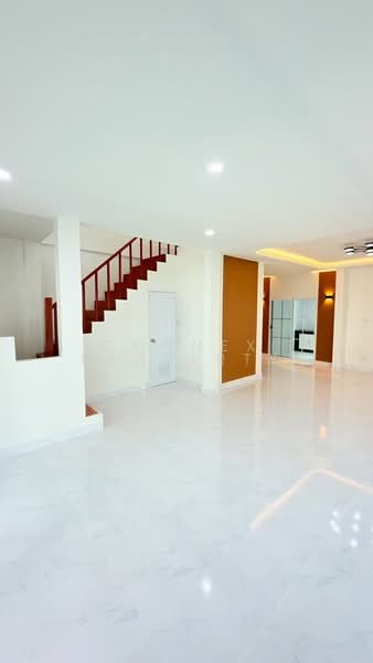 Lully Ville Lumlukka Klong 3, Pathum Thani, Lat Sawai, Lam Luk Ka, Pathum Thani, 3 Bedrooms, 145 sqm, Townhouse For Sale, by Connex Property, 500225410 - DDproperty.com