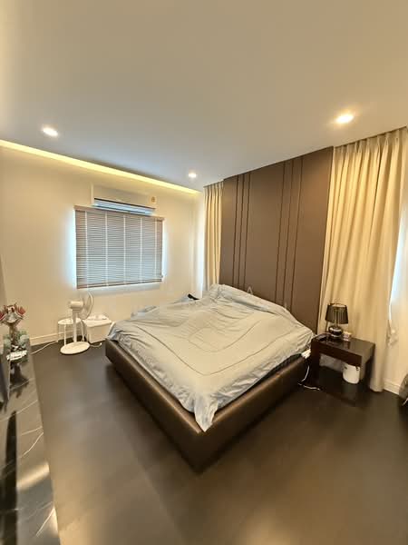 Setthasiri Thawiwatthana, Bangkok, Sala Thammasop Road, Sala Thammasop, Thawi Watthana, Bangkok, 4 Bedrooms, 288 sqm, Single Detached House For Sale, by Ladda Suebthai, 500225412 - DDproperty.com