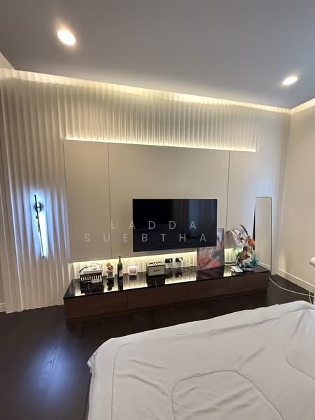 Setthasiri Thawiwatthana, Bangkok, Sala Thammasop Road, Sala Thammasop, Thawi Watthana, Bangkok, 4 Bedrooms, 288 sqm, Single Detached House For Sale, by Ladda Suebthai, 500225412 - DDproperty.com
