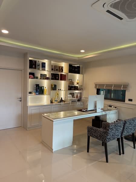 Setthasiri Thawiwatthana, Bangkok, Sala Thammasop Road, Sala Thammasop, Thawi Watthana, Bangkok, 4 Bedrooms, 288 sqm, Single Detached House For Sale, by Ladda Suebthai, 500225412 - DDproperty.com