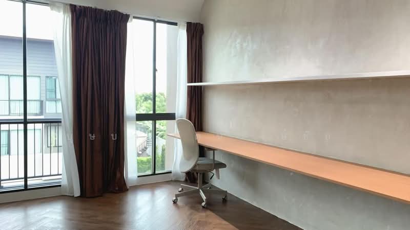 Baan Klang Muang Ladprao-Serithai : บ้านกลางเมือง ลาดพร้าว-เสรีไทย, กรุงเทพ, 8-2 ซอยเสรีไทย 52, คันนายาว, คันนายาว, กรุงเทพ, 152 ตร.ม., ทาวน์เฮ้าส์ ให้เช่า, โดย บุษบา รัตนวงษ์ชัย, 500225426 - DDproperty.com