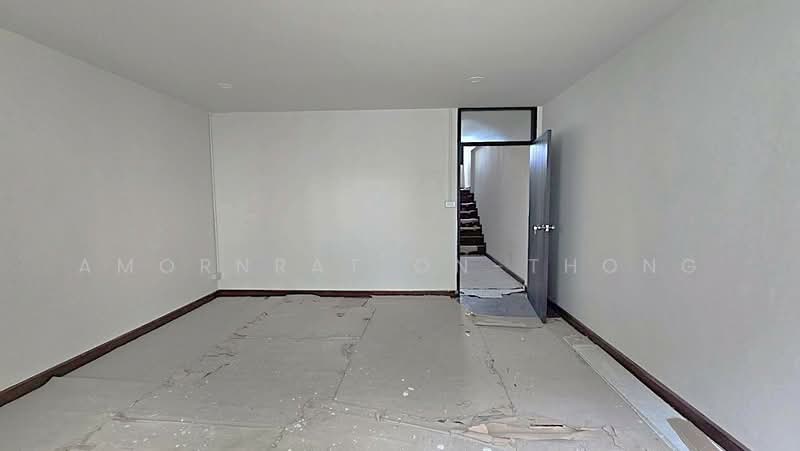 ทาวเฮ้าท์, กรุงเทพ, คลองตันเหนือ, วัฒนา, กรุงเทพ, 450 ตร.ม., พื้นที่ขายของ ให้เช่า, โดย Amornrat On-Thong, 500225427 - DDproperty.com