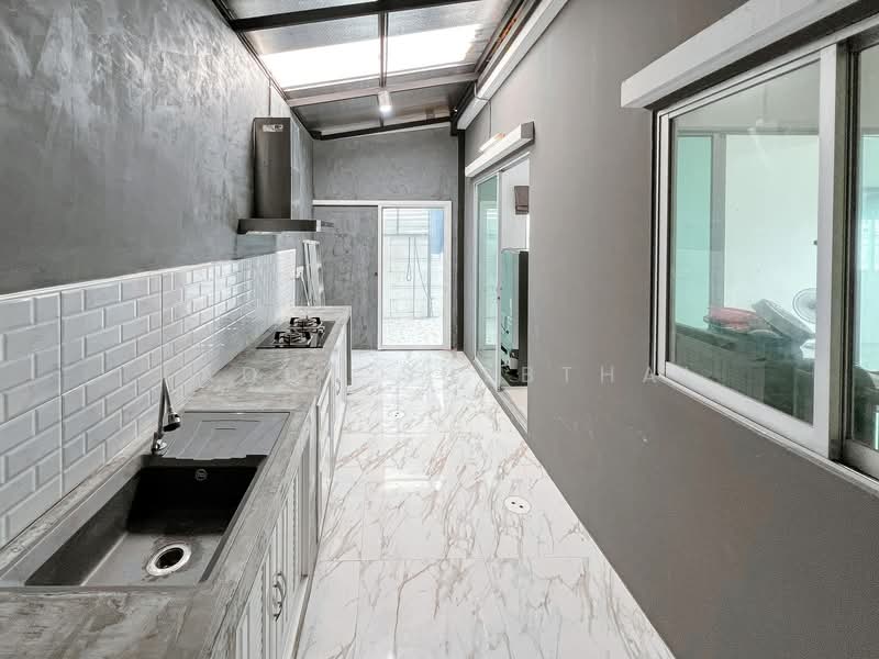 Pruksa Ville Prachauthit-Suksawat 78, Samut Prakan, Nai Khlong Bang Pla Kot, Phra Samut Jadee, Samut Prakan, 3 Bedrooms, 185 sqm, Townhouse For Sale, by Ladda Suebthai, 500225480 - DDproperty.com