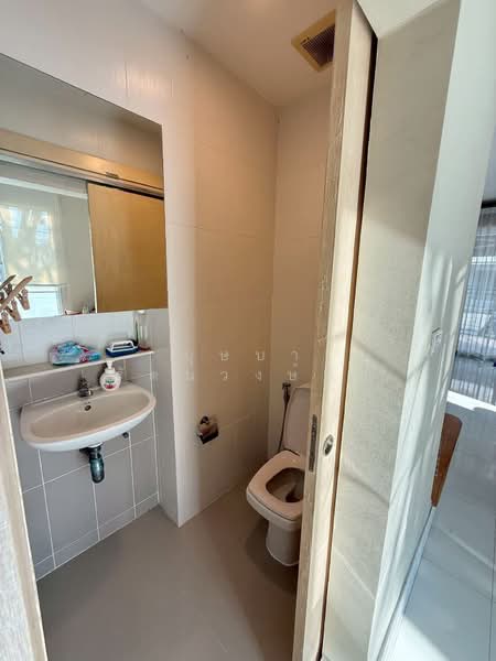 Baan Klang Muang Kaset-Nawamin, Bangkok, Soi Nawamin 70 Yeak 11-2, Khlong Kum, Bueng Kum, Bangkok, 3 Bedrooms, 166 sqm, Townhouse For Rent, by บุษบา รัตนวงษ์ชัย, 500225482 - DDproperty.com