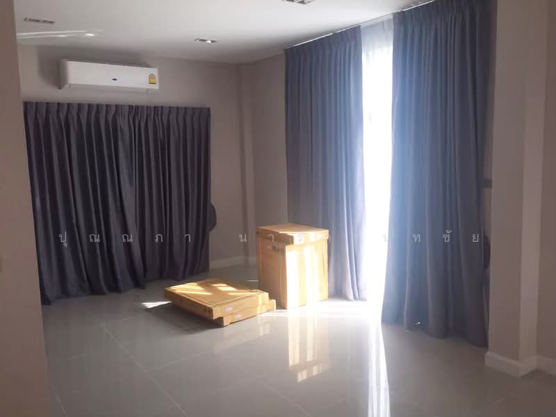 Perfect Place Sukhumvit 77-Suvarnabhumi, Samut Prakan, Lat Krabang Road, Rachathewa, Bang Plee, Samut Prakan, 3 Bedrooms, 204 sqm, Single Detached House For Sale, by ปุณณภา นารานนทชัย, 500225504 - DDproperty.com