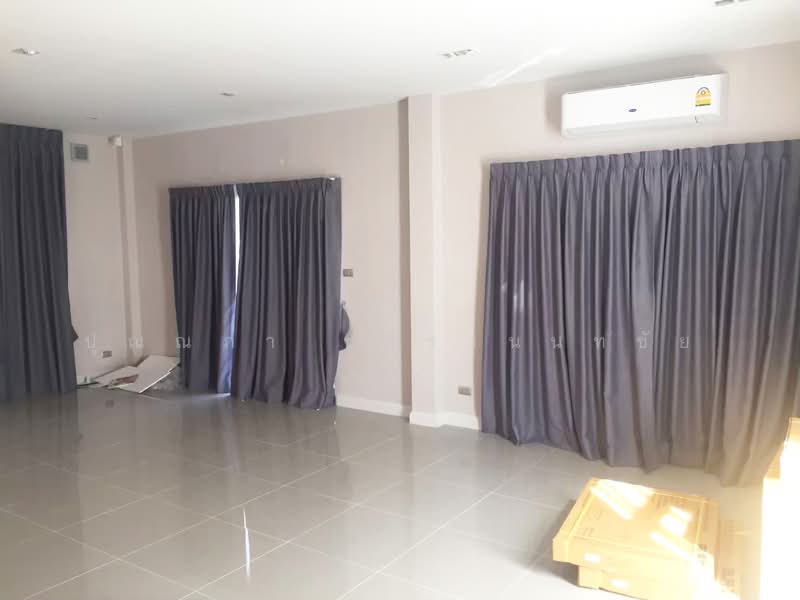 Perfect Place Sukhumvit 77-Suvarnabhumi, Samut Prakan, Lat Krabang Road, Rachathewa, Bang Plee, Samut Prakan, 3 Bedrooms, 204 sqm, Single Detached House For Sale, by ปุณณภา นารานนทชัย, 500225504 - DDproperty.com