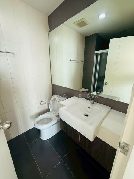 Centric Ratchada-Huai Khwang, Bangkok, Ratchadapisek Road, Huai Khwang, Huai Khwang, Bangkok, 1 Bedroom, 32 sqm, Condo For Rent, by Living Real Estates, 500225521 - DDproperty.com