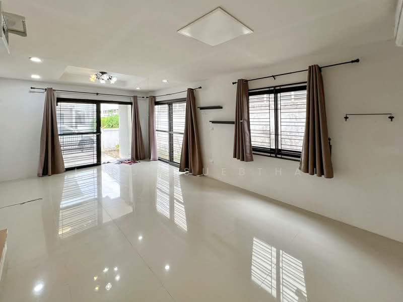 Amity Bangna-Theparak, Samut Prakan, Thepharak Road, Bang Phriang, Bang Bo, Samut Prakan, 3 Bedrooms, 110 sqm, Single Detached House For Sale, by Ladda Suebthai, 500225525 - DDproperty.com