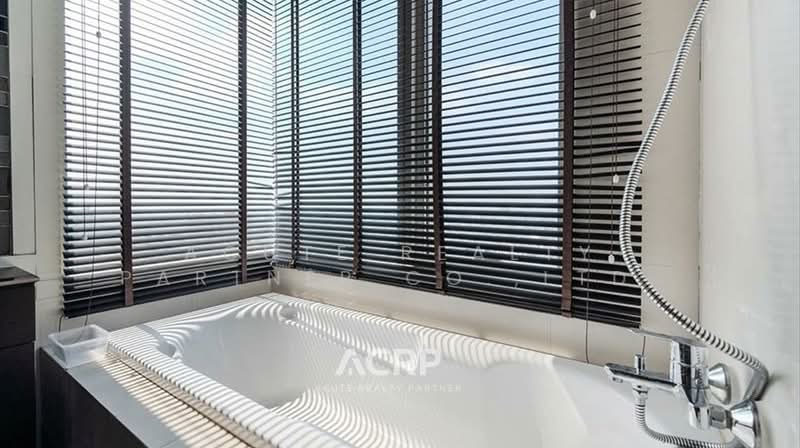 Watermark Chaophraya, Bangkok, Soi Charoennakorn 39-41, Charoennakorn Road, Bang Lam Phu Lang, Khlong San, Bangkok, 3 Bedrooms, 145 sqm, Condo For Sale, by Acute Realty Partner Co.,Ltd., 500225530 - DDproperty.com