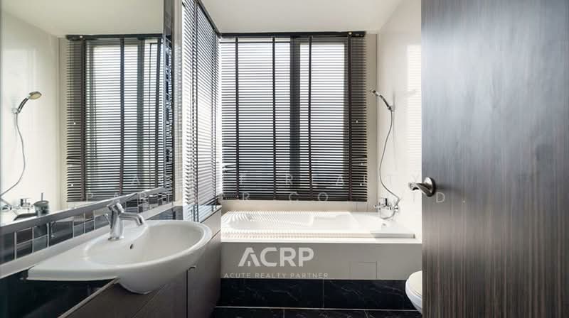 Watermark Chaophraya, Bangkok, Soi Charoennakorn 39-41, Charoennakorn Road, Bang Lam Phu Lang, Khlong San, Bangkok, 3 Bedrooms, 145 sqm, Condo For Sale, by Acute Realty Partner Co.,Ltd., 500225530 - DDproperty.com