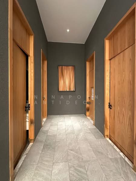 ขาย - Arom Wongamat : อารมณ์ วงศ์อมาตย์, ชลบุรี