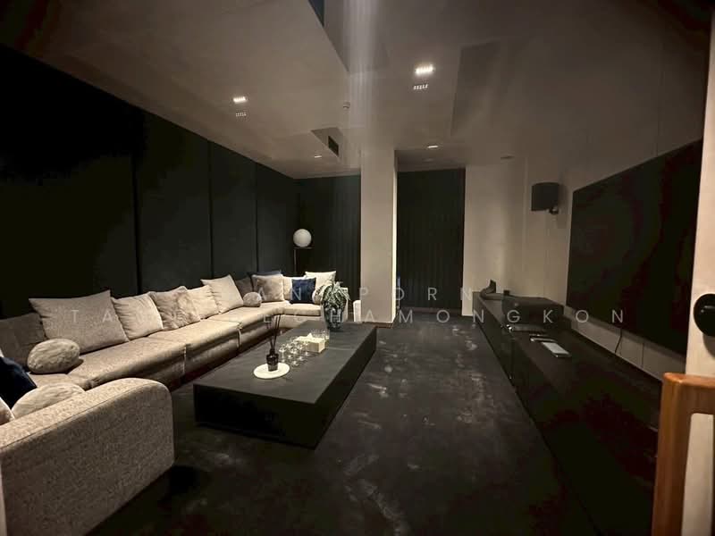 For Sale - Arom Wongamat, Chon Buri (Pattaya)