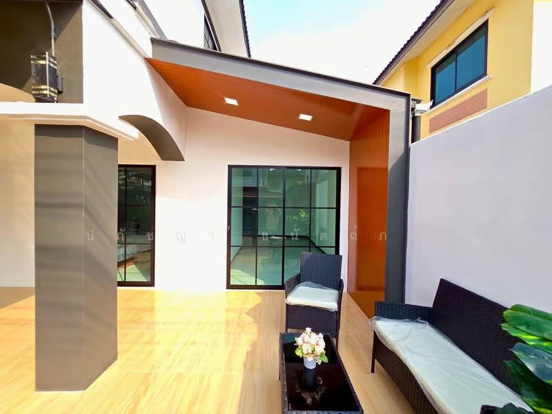 K.C. Garden Home 12, Bangkok, Sam Wa Tawan Ok, Khlong Sam Wa, Bangkok, 6 Bedrooms, 150 sqm, Single Detached House For Sale, by ปภัชญา ธนัตถ์ภรณ์, 500225547 - DDproperty.com