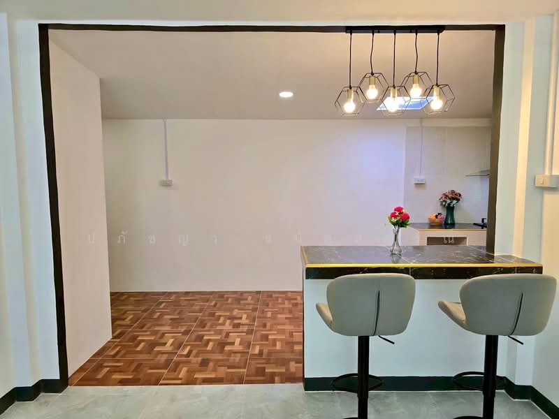 K.C. Garden Home 12, Bangkok, Sam Wa Tawan Ok, Khlong Sam Wa, Bangkok, 6 Bedrooms, 150 sqm, Single Detached House For Sale, by ปภัชญา ธนัตถ์ภรณ์, 500225547 - DDproperty.com