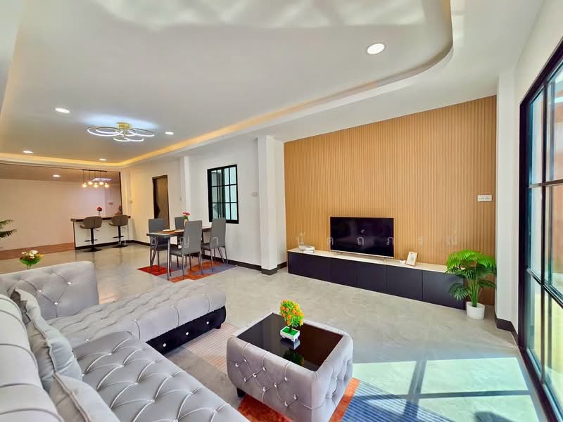 K.C. Garden Home 12, Bangkok, Sam Wa Tawan Ok, Khlong Sam Wa, Bangkok, 6 Bedrooms, 150 sqm, Single Detached House For Sale, by ปภัชญา ธนัตถ์ภรณ์, 500225547 - DDproperty.com