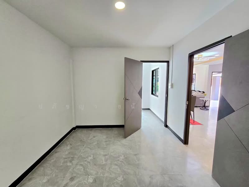 K.C. Garden Home 12, Bangkok, Sam Wa Tawan Ok, Khlong Sam Wa, Bangkok, 6 Bedrooms, 150 sqm, Single Detached House For Sale, by ปภัชญา ธนัตถ์ภรณ์, 500225547 - DDproperty.com