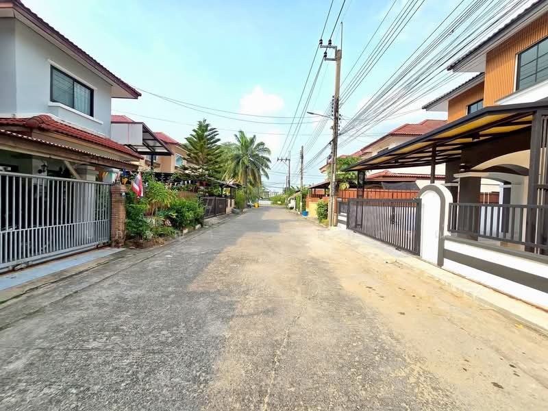 K.C. Garden Home 12, Bangkok, Sam Wa Tawan Ok, Khlong Sam Wa, Bangkok, 6 Bedrooms, 150 sqm, Single Detached House For Sale, by ปภัชญา ธนัตถ์ภรณ์, 500225547 - DDproperty.com