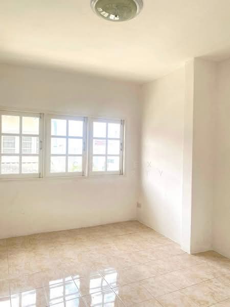 Townhome Chokchai 4 Soi 72, Bangkok, -, Lat Phrao, Lat Phrao, Bangkok, 4 Bedrooms, 21 sqm, Townhouse For Sale, by Connex Property, 500225650 - DDproperty.com