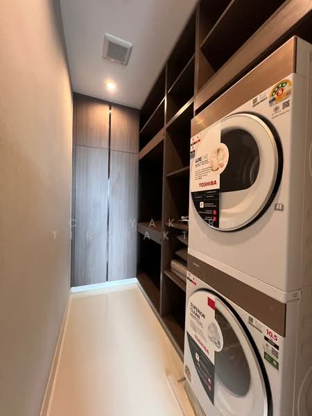 Q1 Sukhumvit, Bangkok, 1 Sukhumvit Road, Khlong Toei, Khlong Toei, Bangkok, 3 Bedrooms, 148 sqm, Condo For Rent, by Chayakorn Tirarakthammakit, 500225679 - DDproperty.com