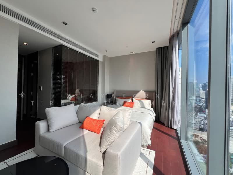 Q1 Sukhumvit, Bangkok, 1 Sukhumvit Road, Khlong Toei, Khlong Toei, Bangkok, 3 Bedrooms, 148 sqm, Condo For Rent, by Chayakorn Tirarakthammakit, 500225679 - DDproperty.com