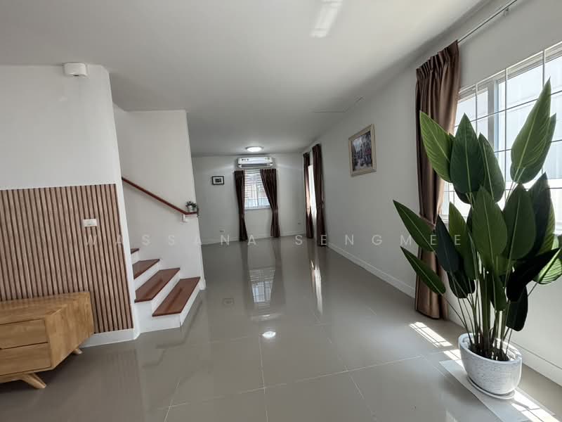 Lanceo Crib Pinklao-Wongwaen : แลนซีโอ คริป ปิ่นเกล้า-วงแหวนฯ (ส้มเกลี้ยง), นนทบุรี, ซอยวัดส้มเกลี้ยง ถนนกาญจนาภิเษก, ศาลากลาง, บางกรวย, นนทบุรี, 143 ตร.ม., บ้านแฝด ให้เช่า, โดย Wassana Sengmee, 500225684 - DDproperty.com
