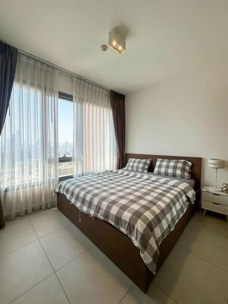 The Lofts Ekkamai, Bangkok, 1415 Sukhumvit Road, Phra Kanong Nua, Watthana, Bangkok, 2 Bedrooms, 55 sqm, Condo For Sale, by Jarunat K, 500225693 - DDproperty.com