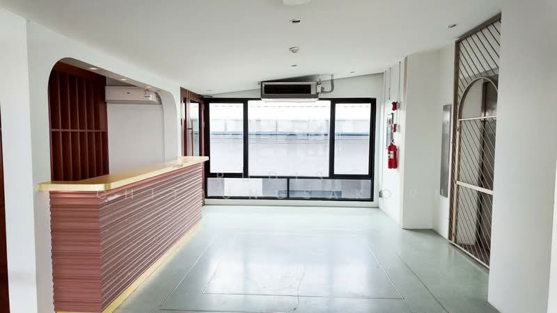 Riverside Space for Rent – Tha Wang Lang, Bangkok, Siri Rat, Bangkok Noi, Bangkok, , 400 sqm, Shophouse For Rent, by Pudis Chitrungsakorn, 500225696 - DDproperty.com