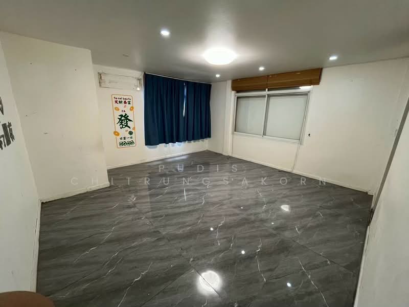 2-Storey Townhome for Rent | Ratchadaphisek, Bangkok, Din Daeng, Din Daeng, Bangkok, , 507 sqm, Shophouse For Rent, by Pudis Chitrungsakorn, 500225704 - DDproperty.com