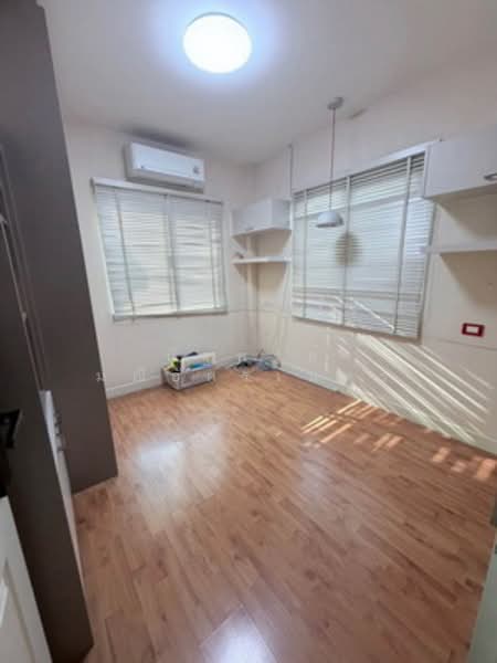 Life Bangkok Boulevard Wongwaen - Onnut, Bangkok, สุขาภิบาล 2, Prawet, Prawet, Bangkok, 4 Bedrooms, 200 sqm, Single Detached House For Rent, by นัฐพงค์ มณีอัครเนตร, 500225709 - DDproperty.com