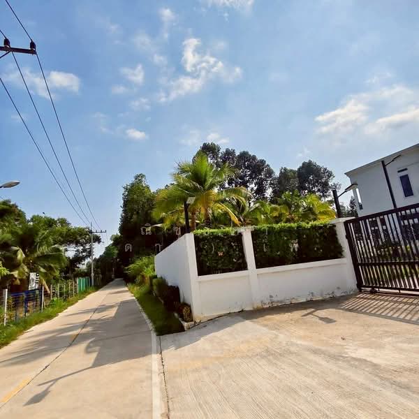 ใกล้สนามกอล์ฟฟินิกซ์ - ห้วยใหญ่ ตำบลห้วยใหญ่ อำเภอบางละมุง จังหวัดชลบุรี, ชลบุรี, ซอยวัดมาบฟักทอง, ห้วยใหญ่, บางละมุง, ชลบุรี, 2,540 ตร.ม., ที่ดิน ขาย, โดย ณิชาภา (คุณดาว) เพียจันทร์, 500225729 - DDproperty.com