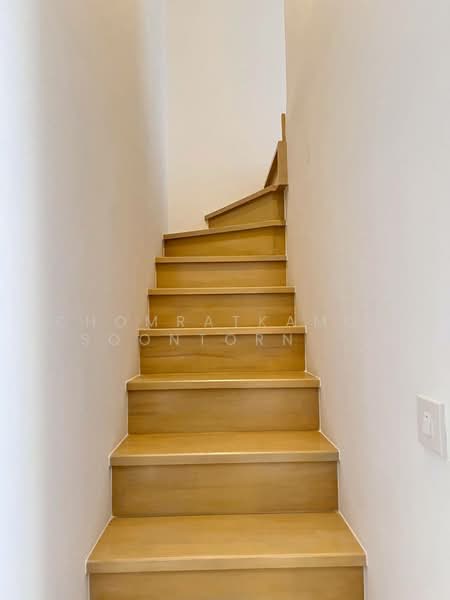 The Tree Pattanakarn-Ekkamai, Bangkok, 89 Phatthanakan Road, Suan Luang, Suan Luang, Bangkok, 2 Bedrooms, 57 sqm, Condo For Sale, by Chomratkamol Soontorntarawong (Gor), 500225752 - DDproperty.com