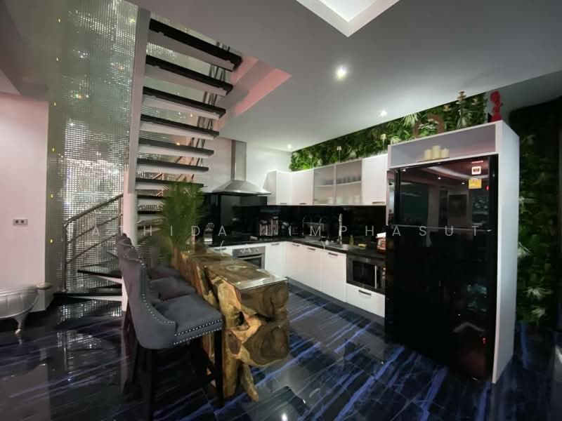 Palm Oasis Villa Pattaya, Chon Buri (Pattaya), Soi Thep Prasit 17, Nong Pru, Bang Lamung (Pattaya), Chon Buri (Pattaya), 8 Bedrooms, 1,440 sqm, Villa For Rent, by Sathida Limphasut (App), 500225841 - DDproperty.com