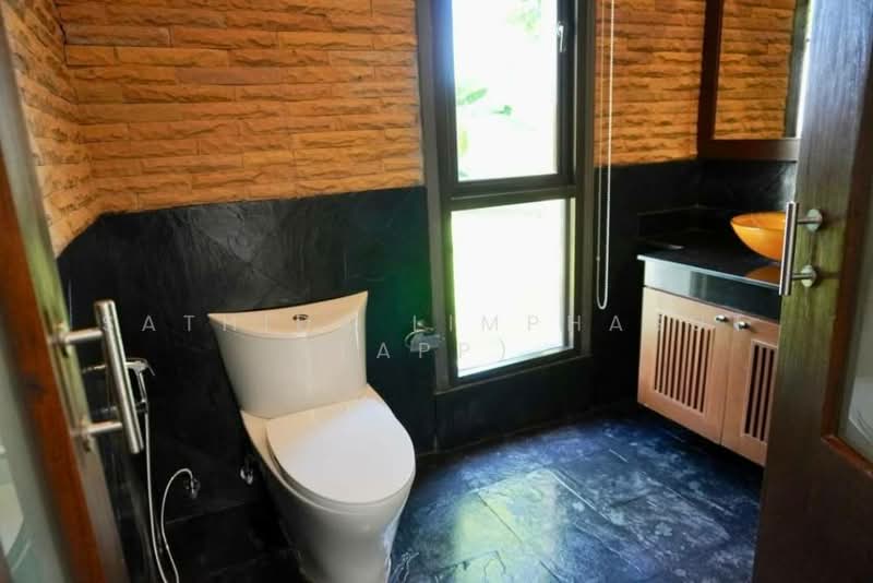 Perla Villa Pattaya, Chon Buri (Pattaya), Poong, Bang Lamung (Pattaya), Chon Buri (Pattaya), 4 Bedrooms, 800 sqm, Villa For Rent, by Sathida Limphasut (App), 500225843 - DDproperty.com