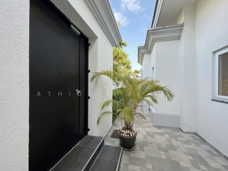 The Prestige at Siam Royal View, Chon Buri (Pattaya), Nong Pru, Bang Lamung (Pattaya), Chon Buri (Pattaya), 4 Bedrooms, 550 sqm, Villa For Rent, by Sathida Limphasut (App), 500225845 - DDproperty.com