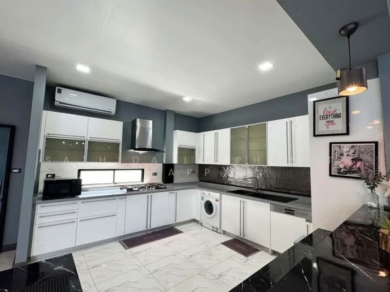 Suksabai Villa, Chon Buri (Pattaya), Soi Suksabai Villa, Bang Lamung, Bang Lamung (Pattaya), Chon Buri (Pattaya), 5 Bedrooms, 280 sqm, Villa For Rent, by Sathida Limphasut (App), 500225857 - DDproperty.com